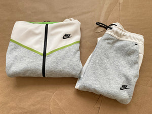 Nike Tech Fleece Cream/Grey