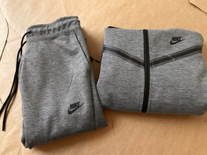 Nike Tech Fleece Dark Grey